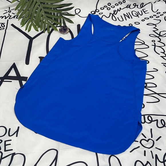 Calvin Klein performance quick dry top - Picture 2 of 5